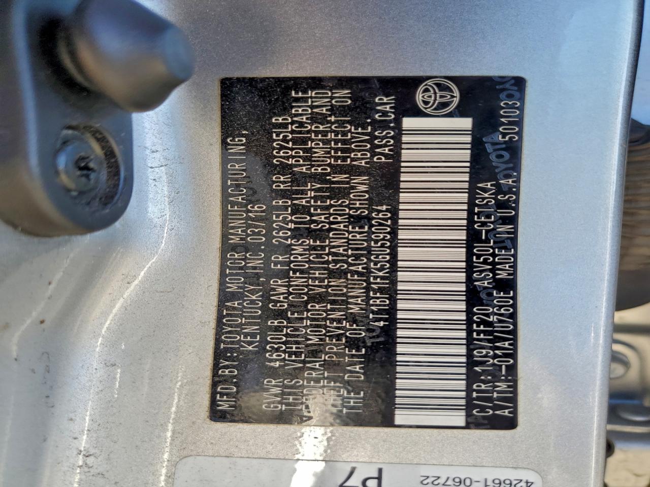 2016 TOYOTA CAMRY LE photo 12