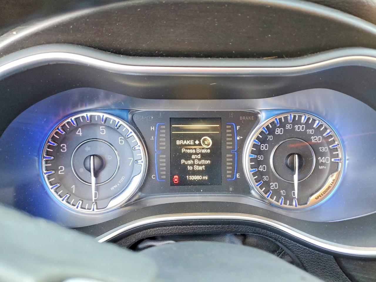 2015 CHRYSLER 200 LIMITED photo 9