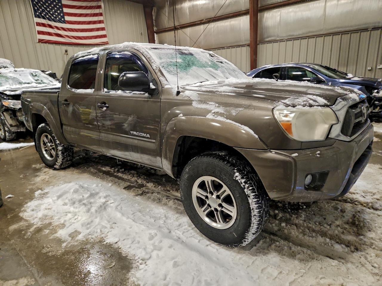 2012 TOYOTA TACOMA DOUBLE CAB photo 4