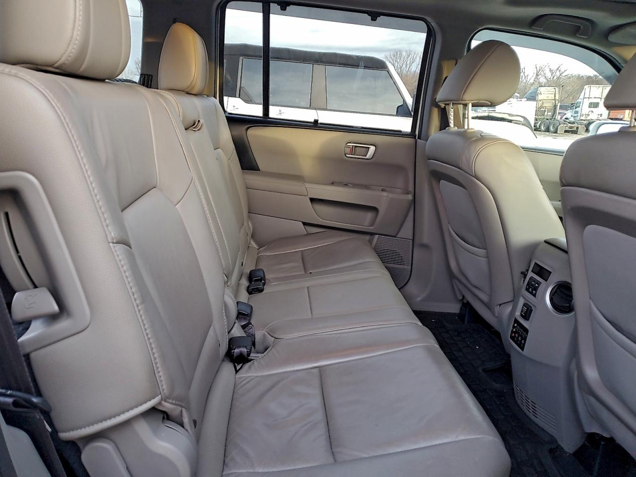 2015 HONDA PILOT TOURING photo 11