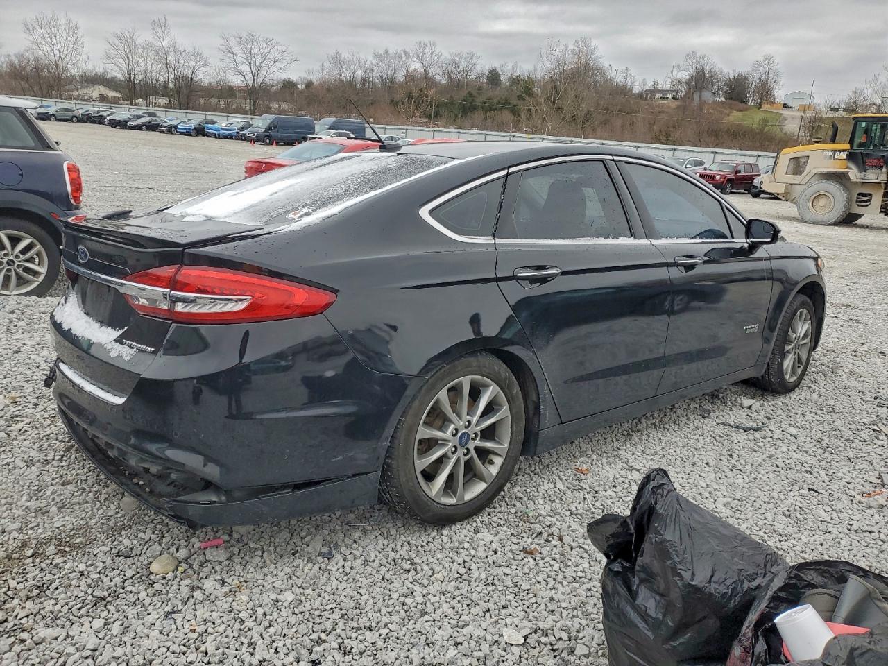 2017 FORD FUSION TITANIUM PHEV photo 5