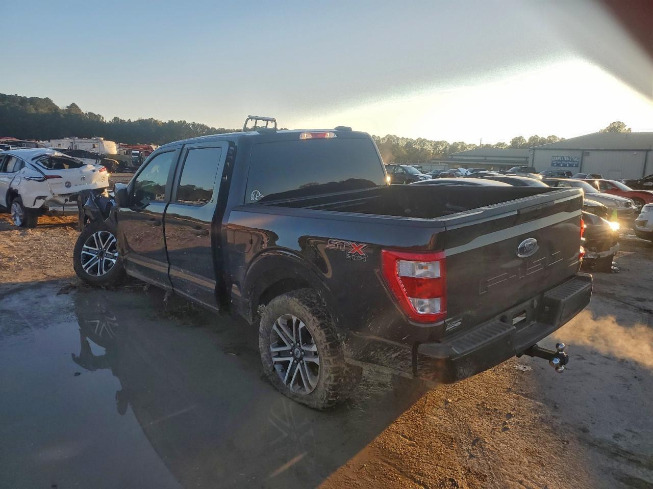 2023 FORD F150 SUPERCREW photo 2
