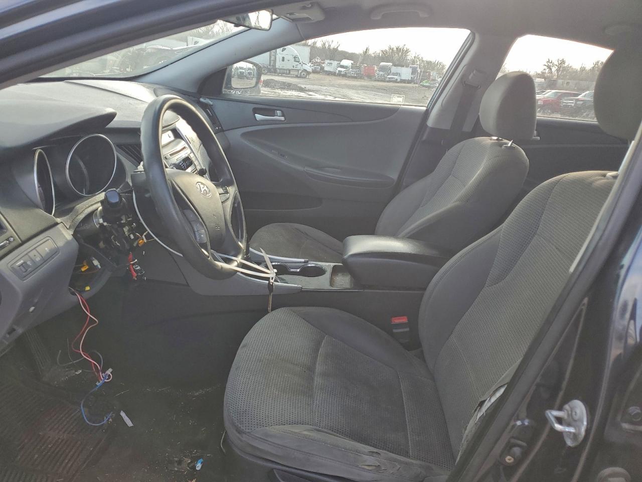 2011 HYUNDAI SONATA photo 7