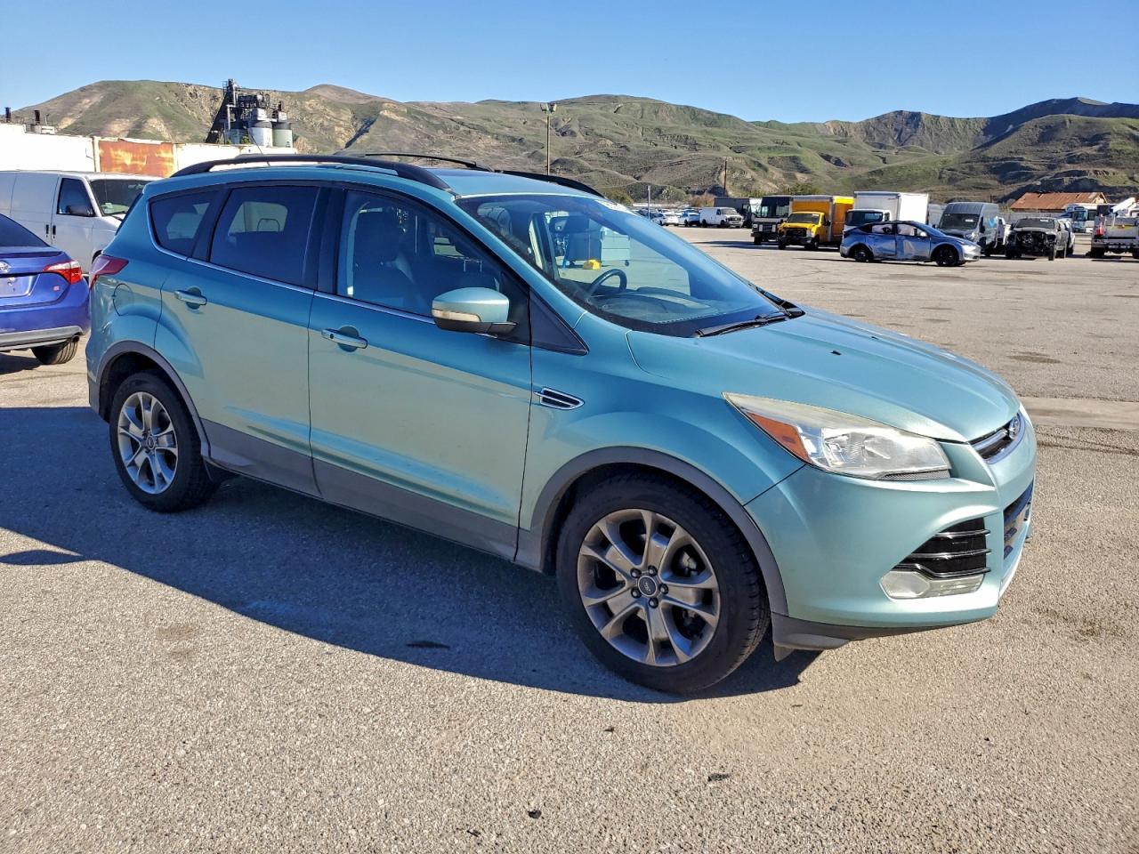 2013 FORD ESCAPE SEL photo 4