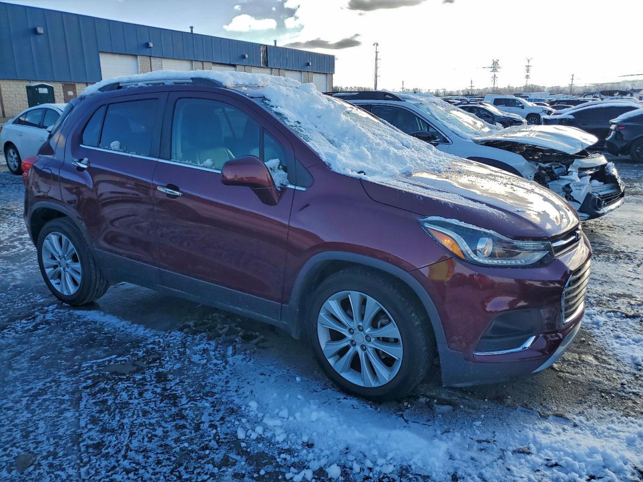 2017 CHEVROLET TRAX PREMIER photo 4