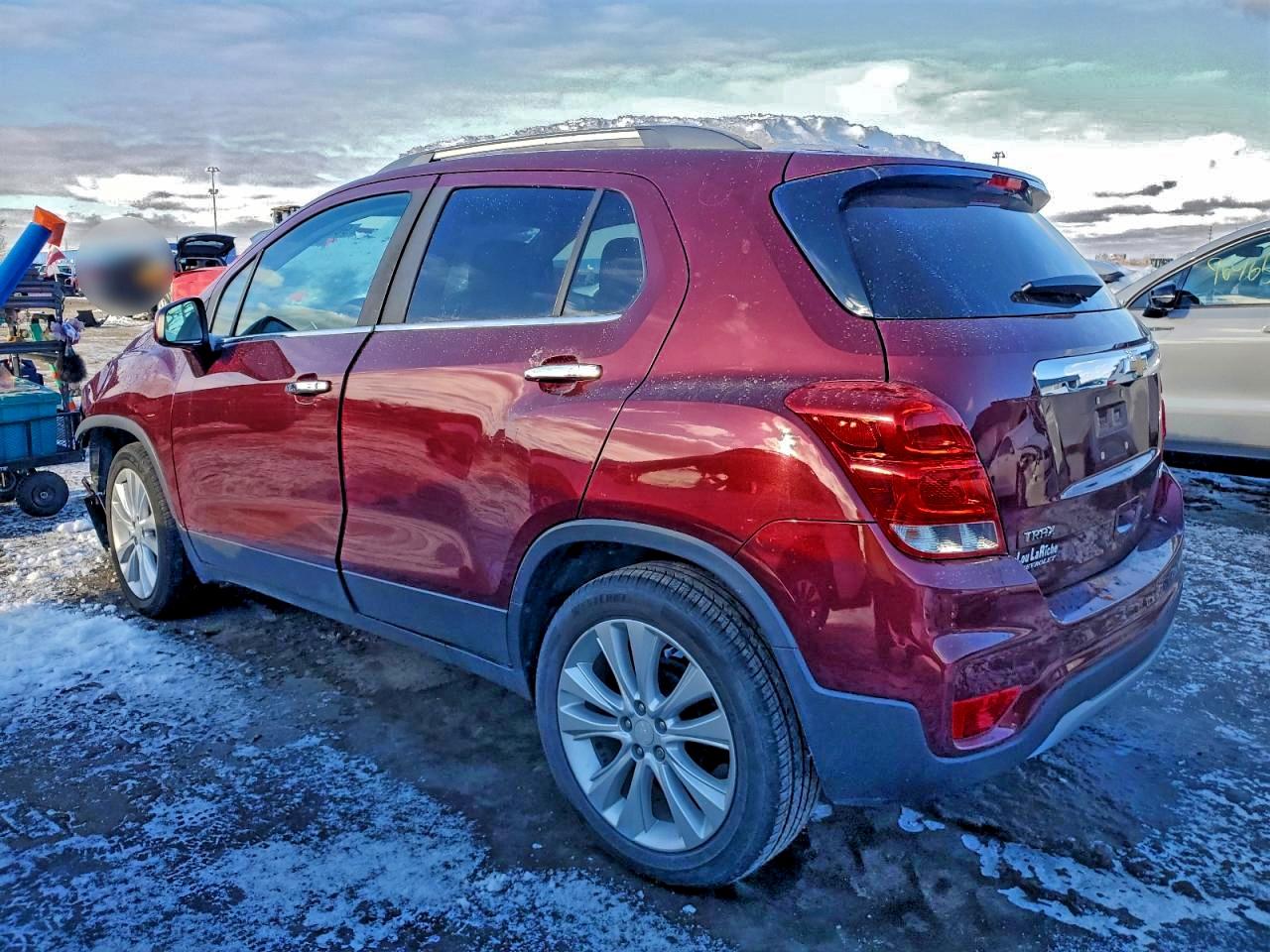 2017 CHEVROLET TRAX PREMIER photo 2