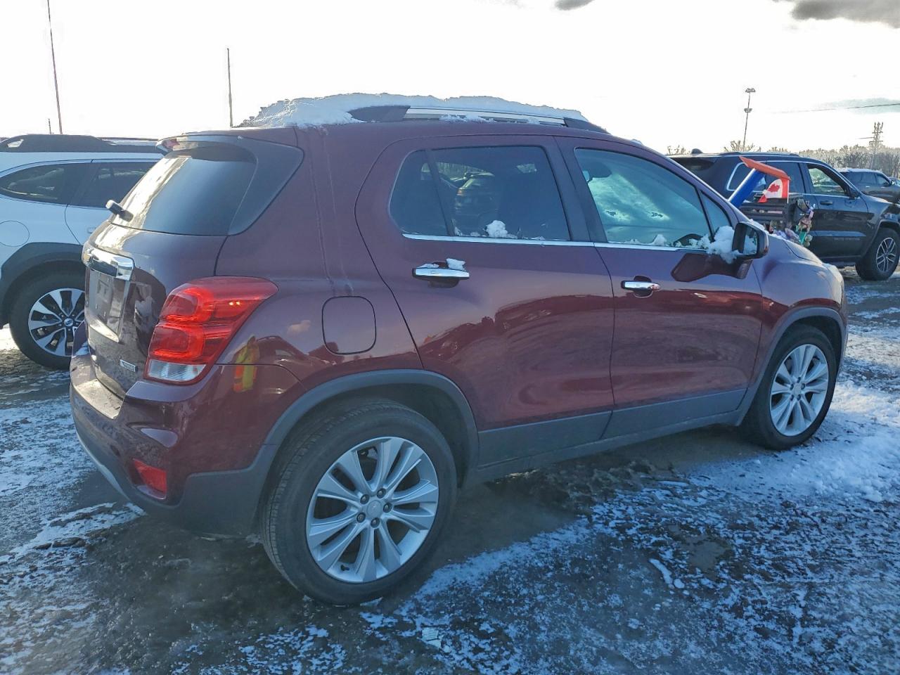 2017 CHEVROLET TRAX PREMIER photo 3