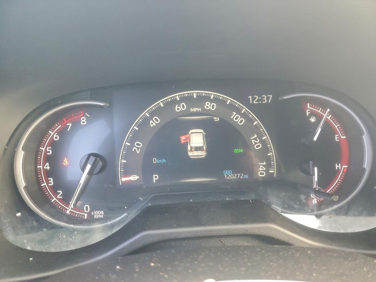 2024 TOYOTA RAV4 LE photo 9