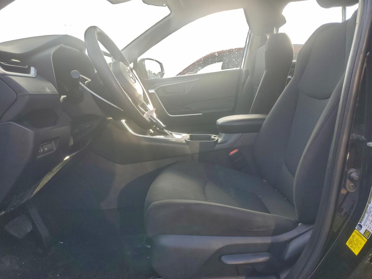 2024 TOYOTA RAV4 LE photo 7
