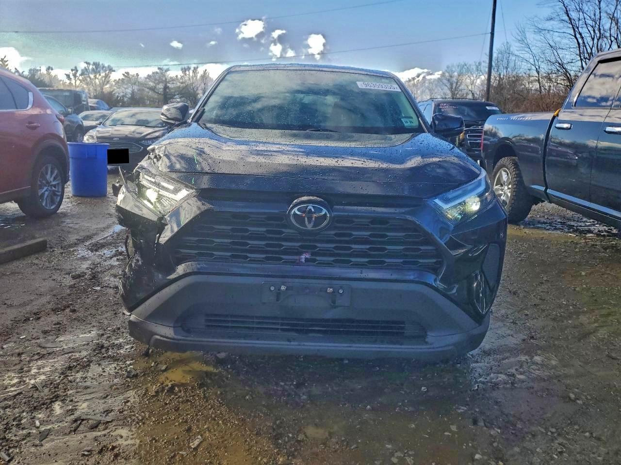 2024 TOYOTA RAV4 LE photo 5