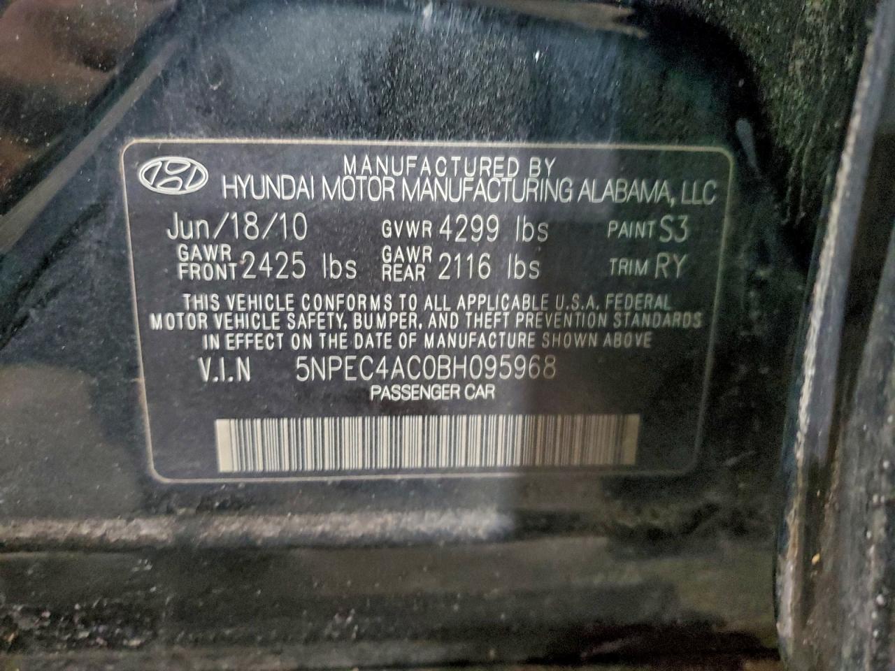 2011 HYUNDAI SONATA SE photo 12