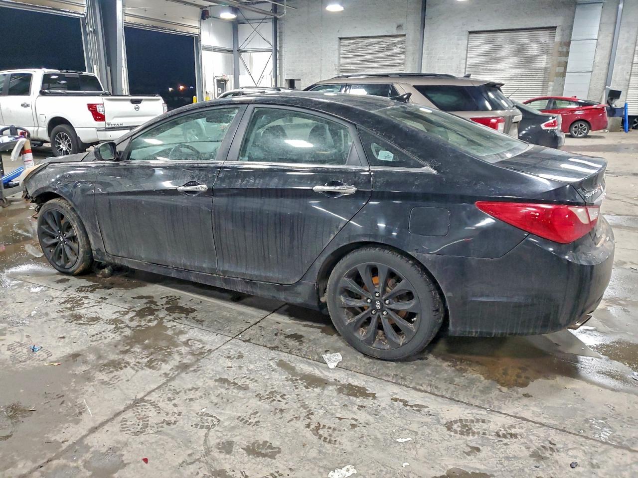 2011 HYUNDAI SONATA SE photo 2