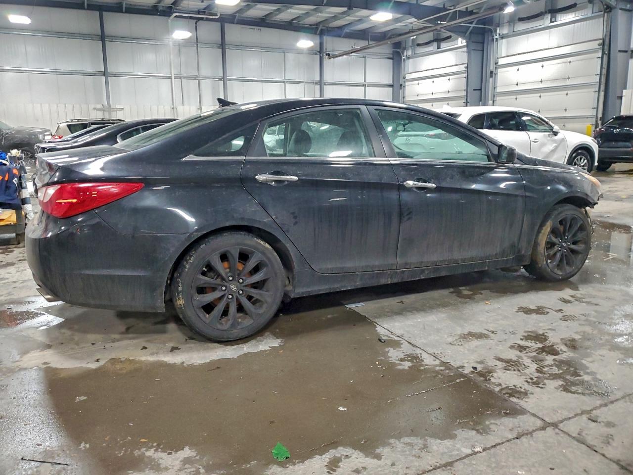2011 HYUNDAI SONATA SE photo 3