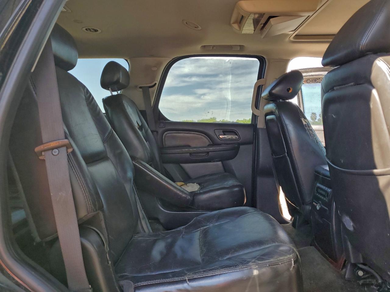 2007 CADILLAC ESCALADE LUXURY photo 21