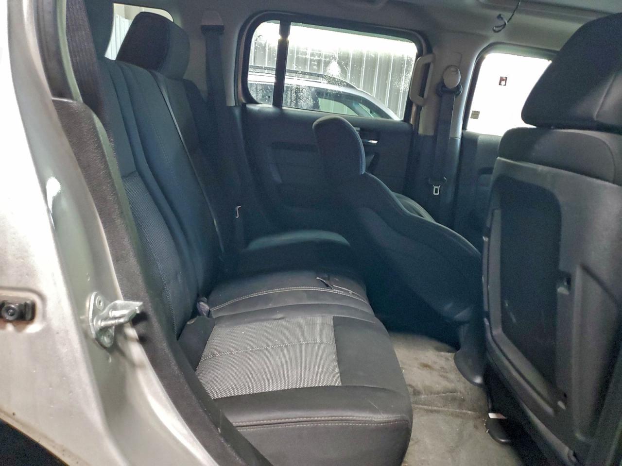 2006 HUMMER H3 photo 11