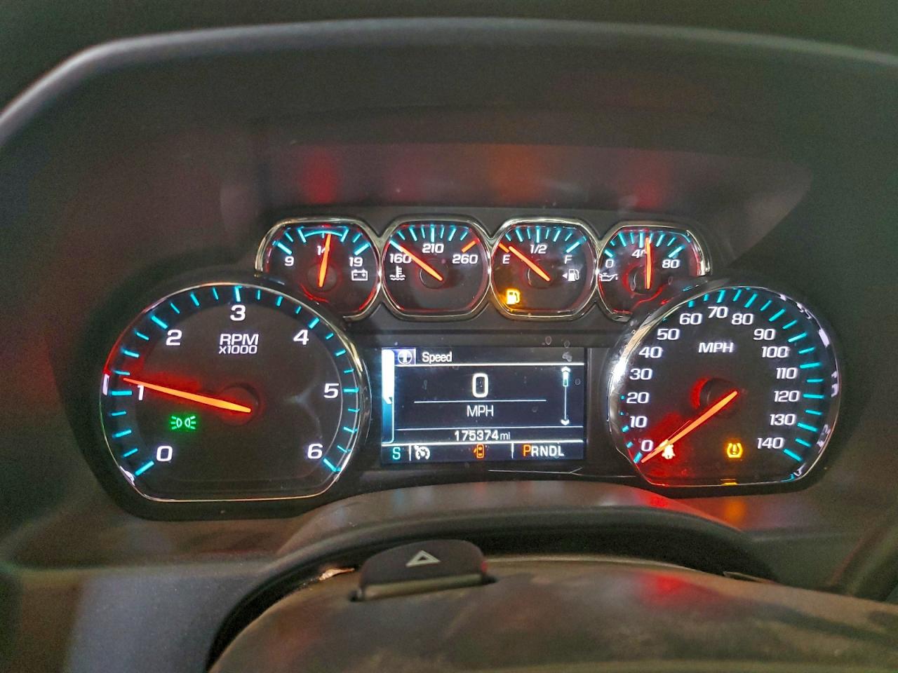 2018 CHEVROLET SILVERADO C1500 LT photo 17