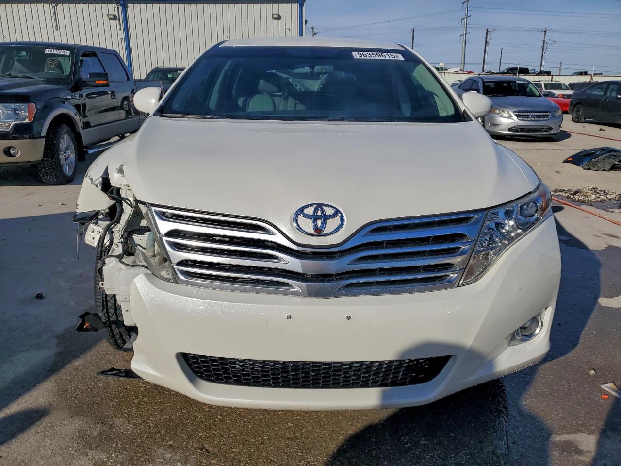 2010 TOYOTA VENZA photo 5