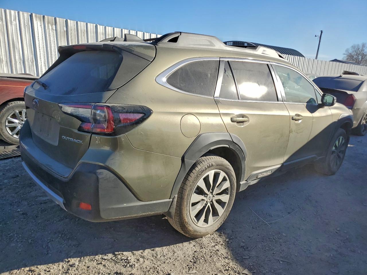2023 SUBARU OUTBACK LIMITED photo 3