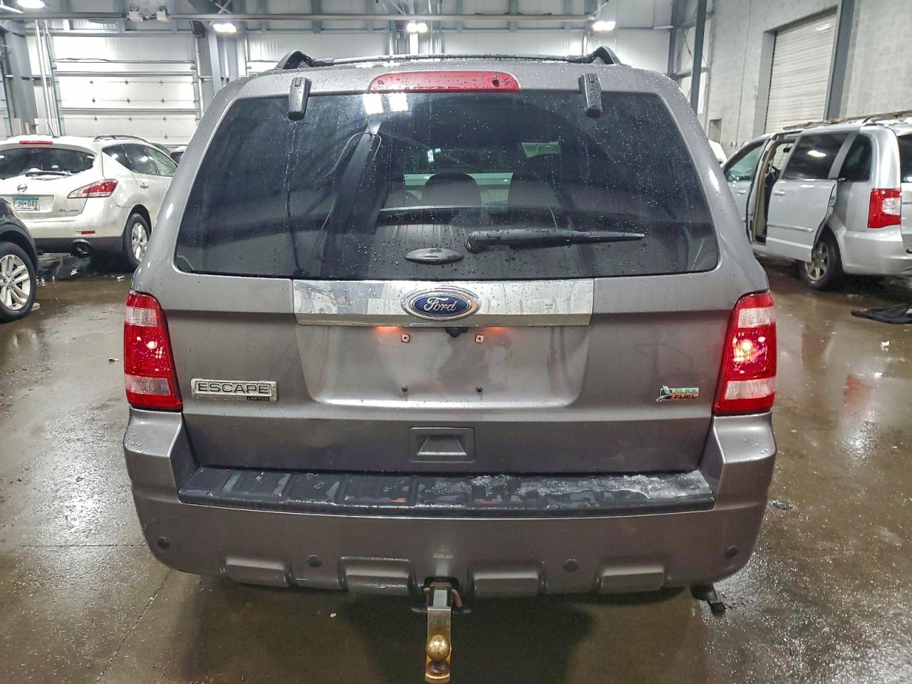 2011 FORD ESCAPE LIMITED photo 11