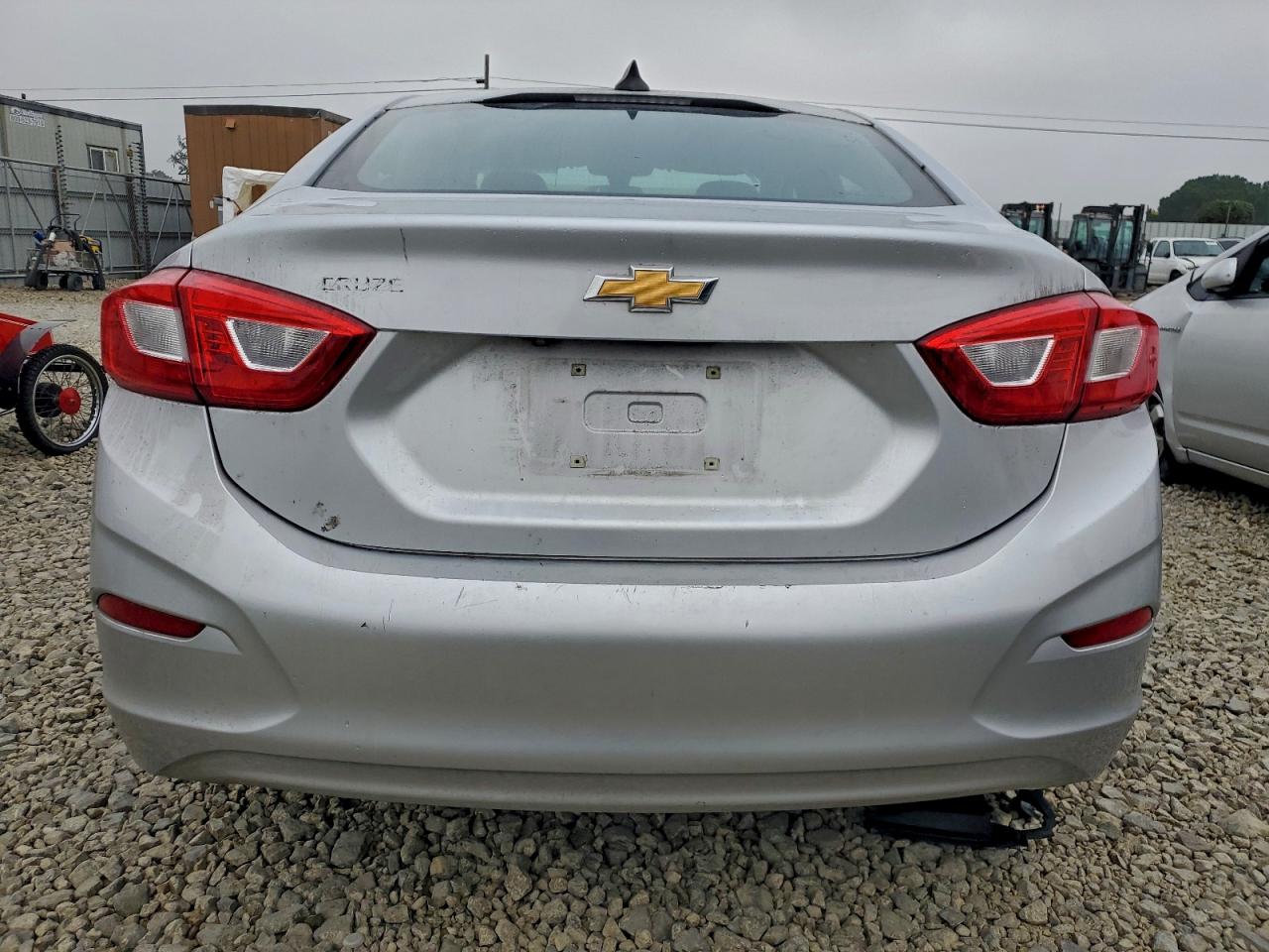 2016 CHEVROLET CRUZE LS photo 16