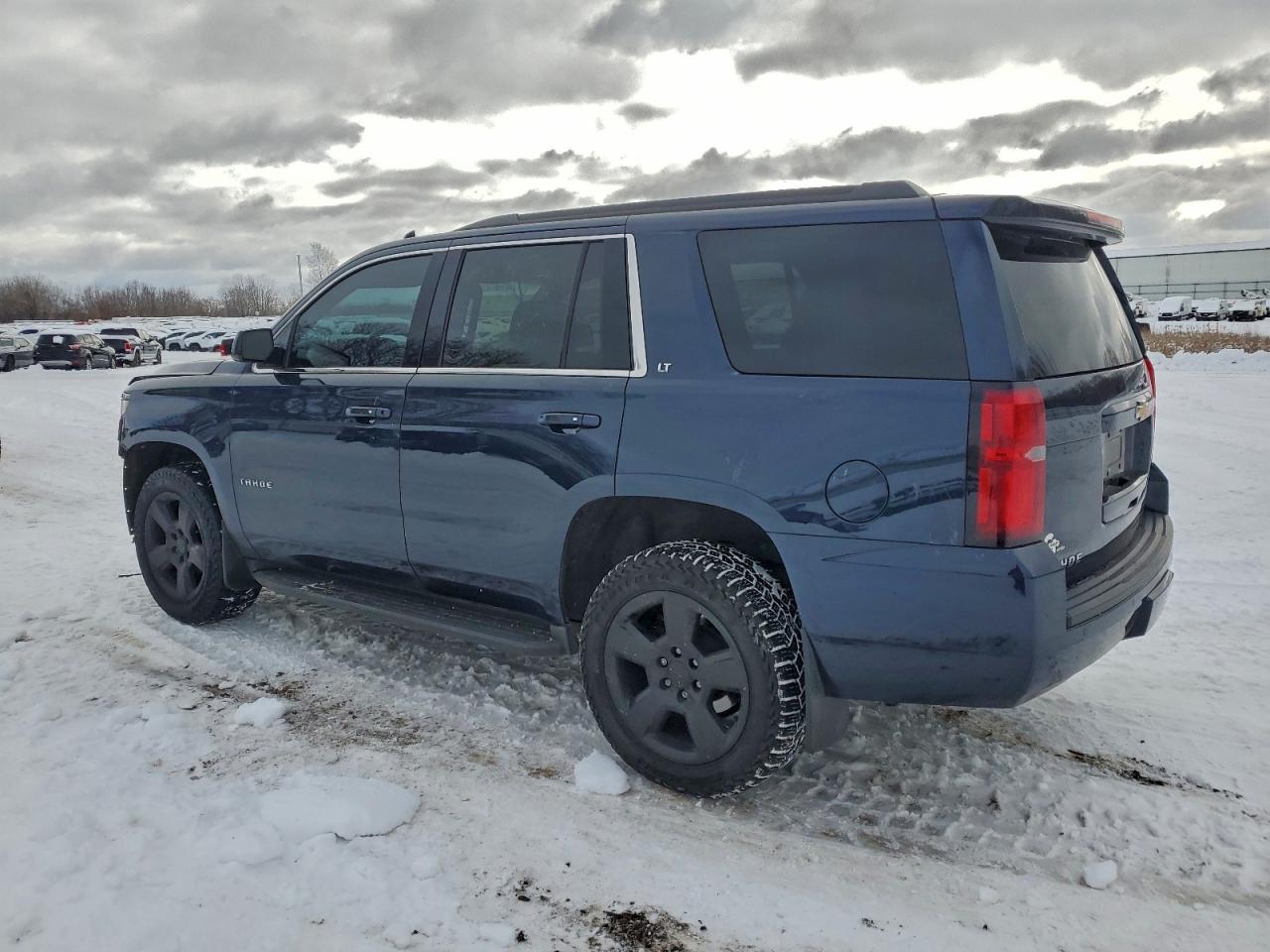2017 CHEVROLET TAHOE K1500 LT photo 4