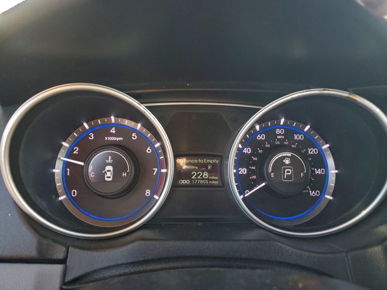 2013 HYUNDAI SONATA SE photo 17