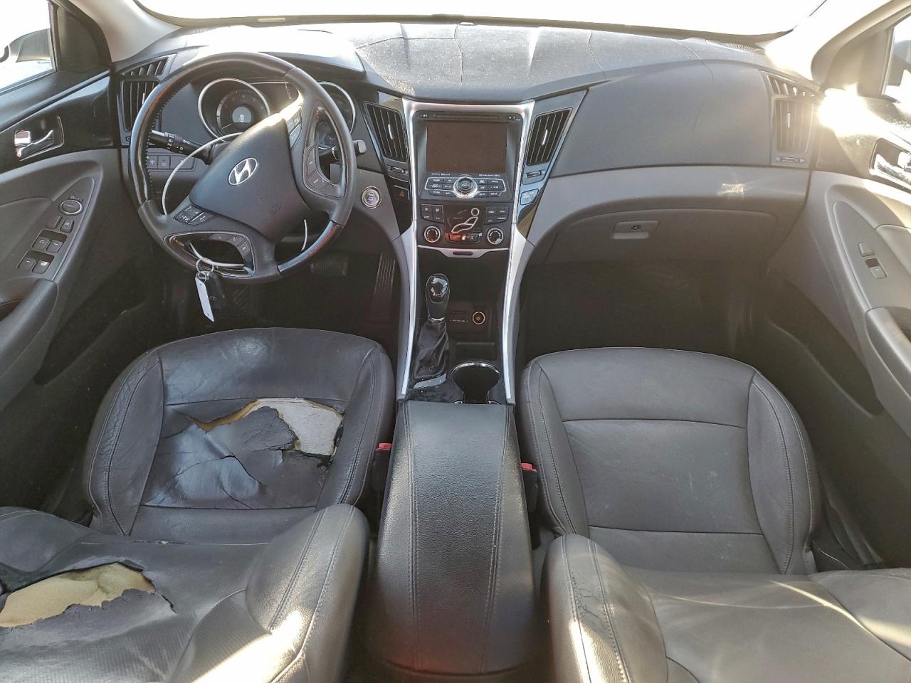 2013 HYUNDAI SONATA SE photo 15