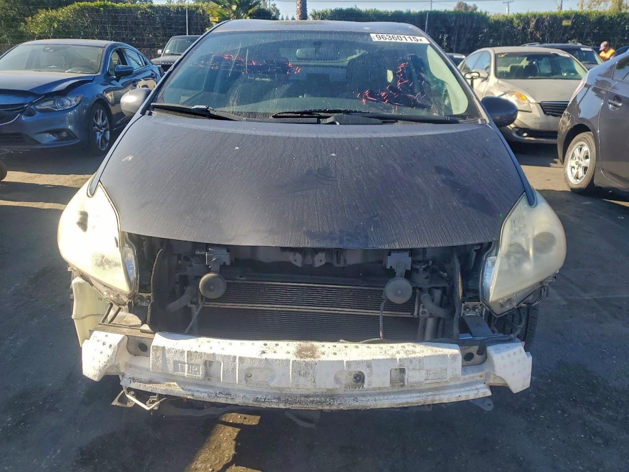 2013 TOYOTA PRIUS photo 9