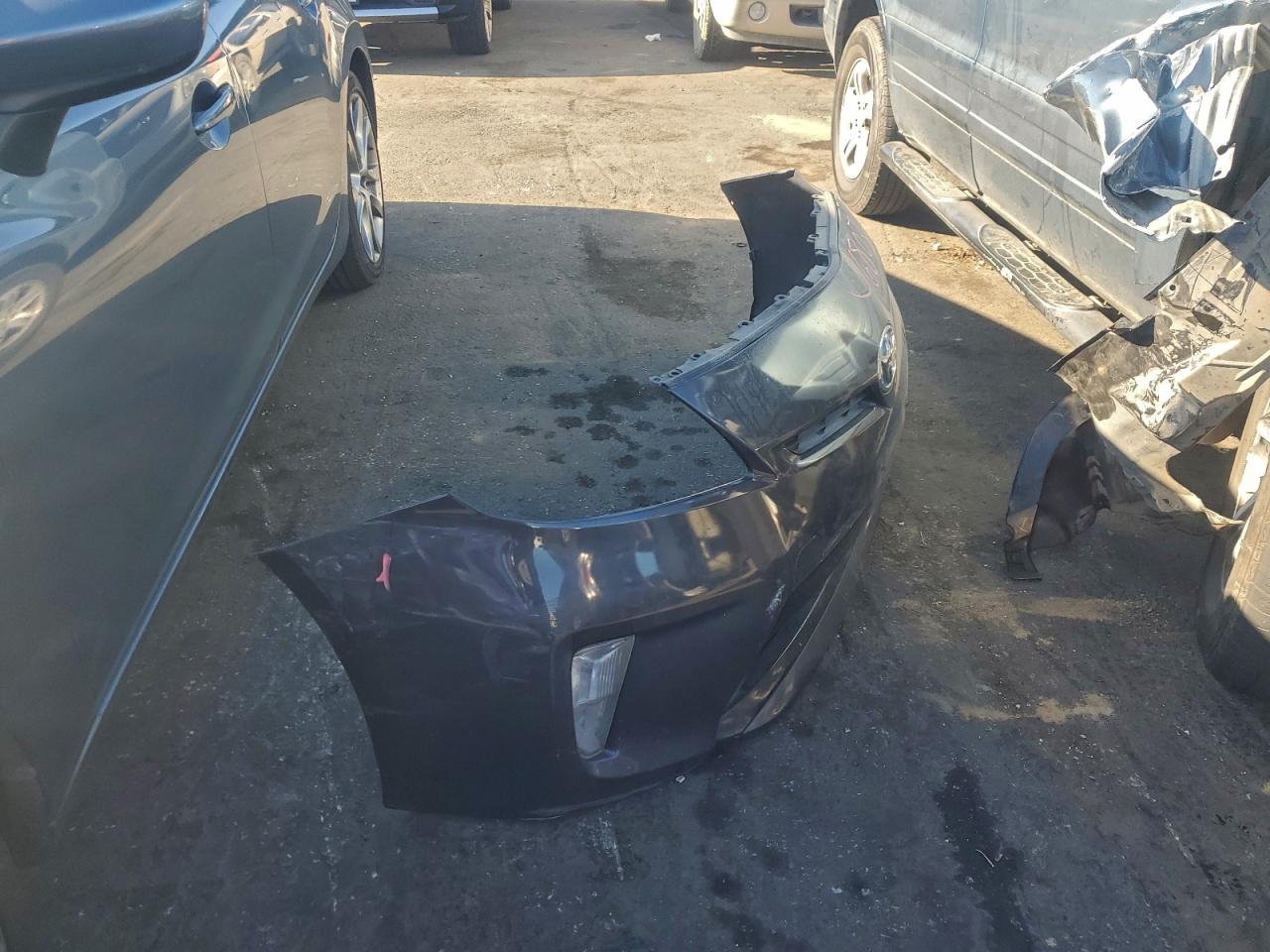 2013 TOYOTA PRIUS photo 23