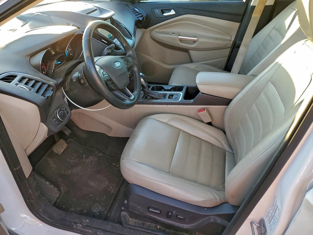 2018 FORD ESCAPE SEL photo 19