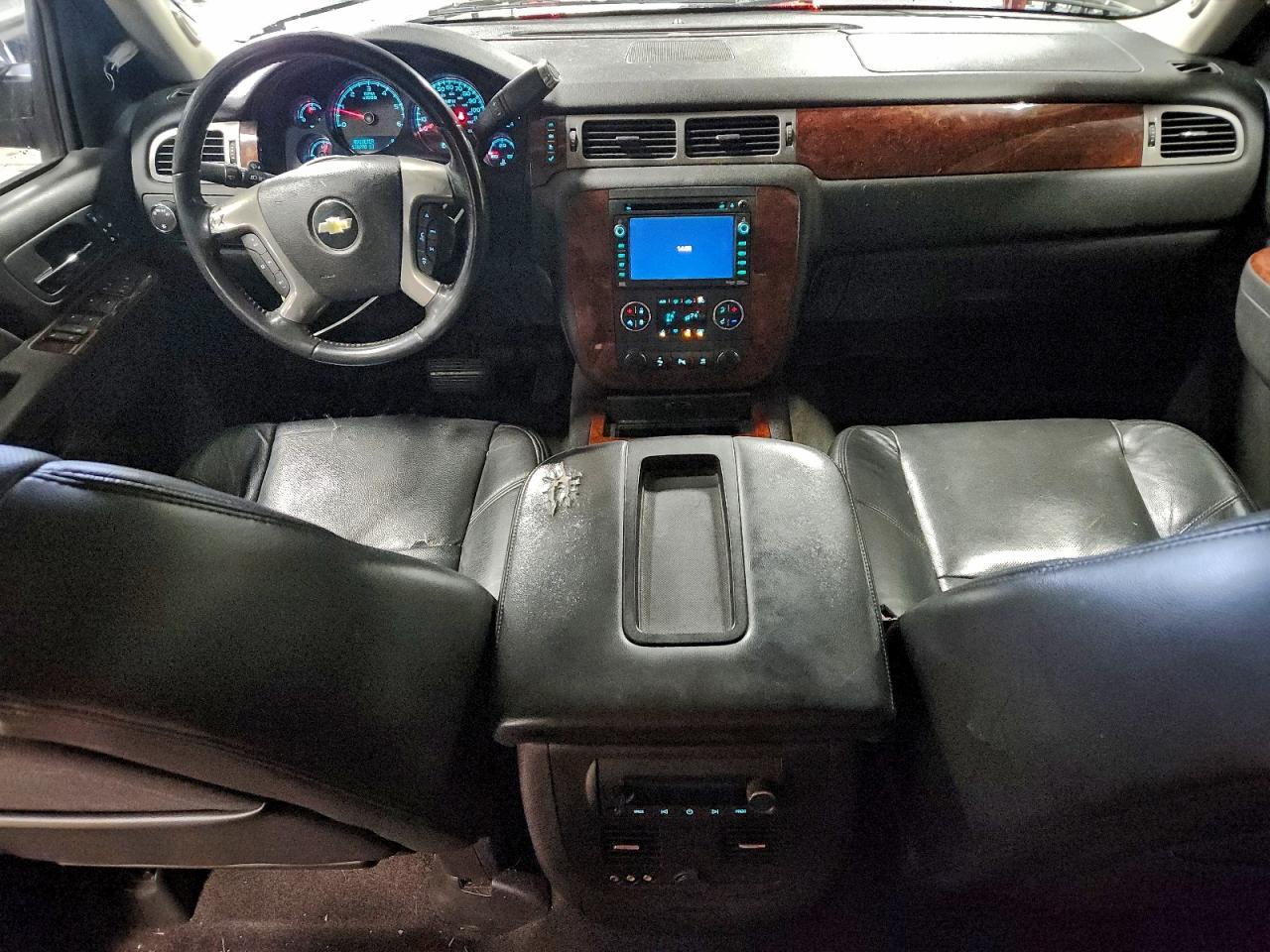 2011 CHEVROLET AVALANCHE LTZ photo 8