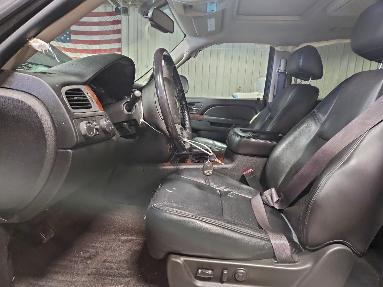 2011 CHEVROLET AVALANCHE LTZ photo 7
