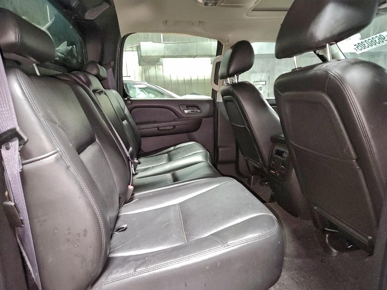2011 CHEVROLET AVALANCHE LTZ photo 10