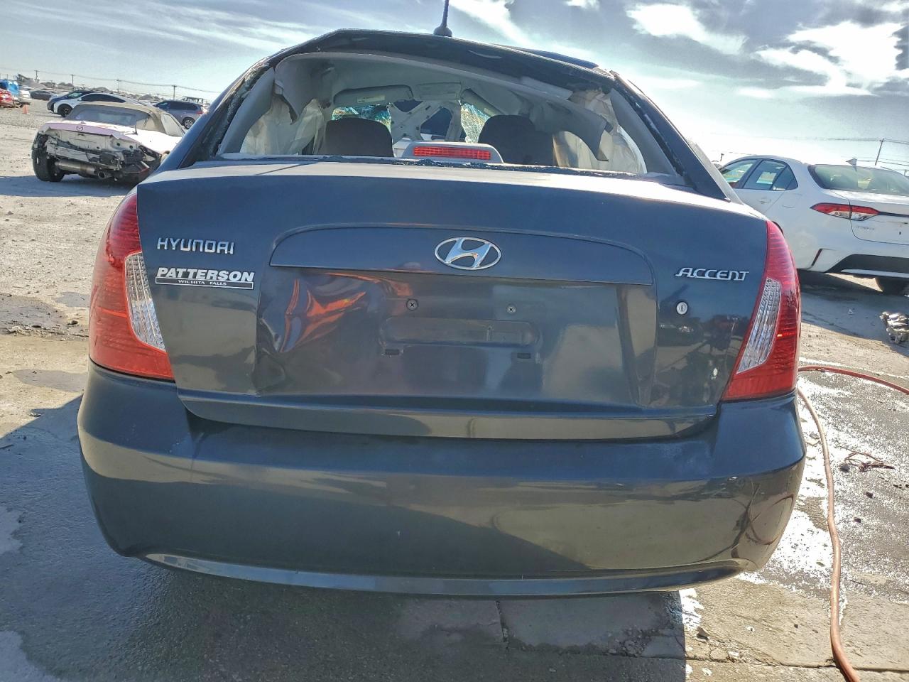 2011 HYUNDAI ACCENT GLS photo 11