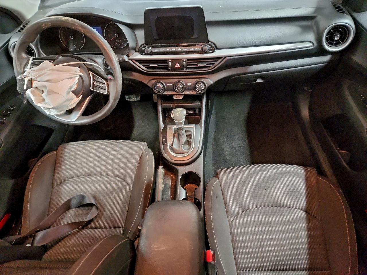 2020 KIA FORTE FE photo 8