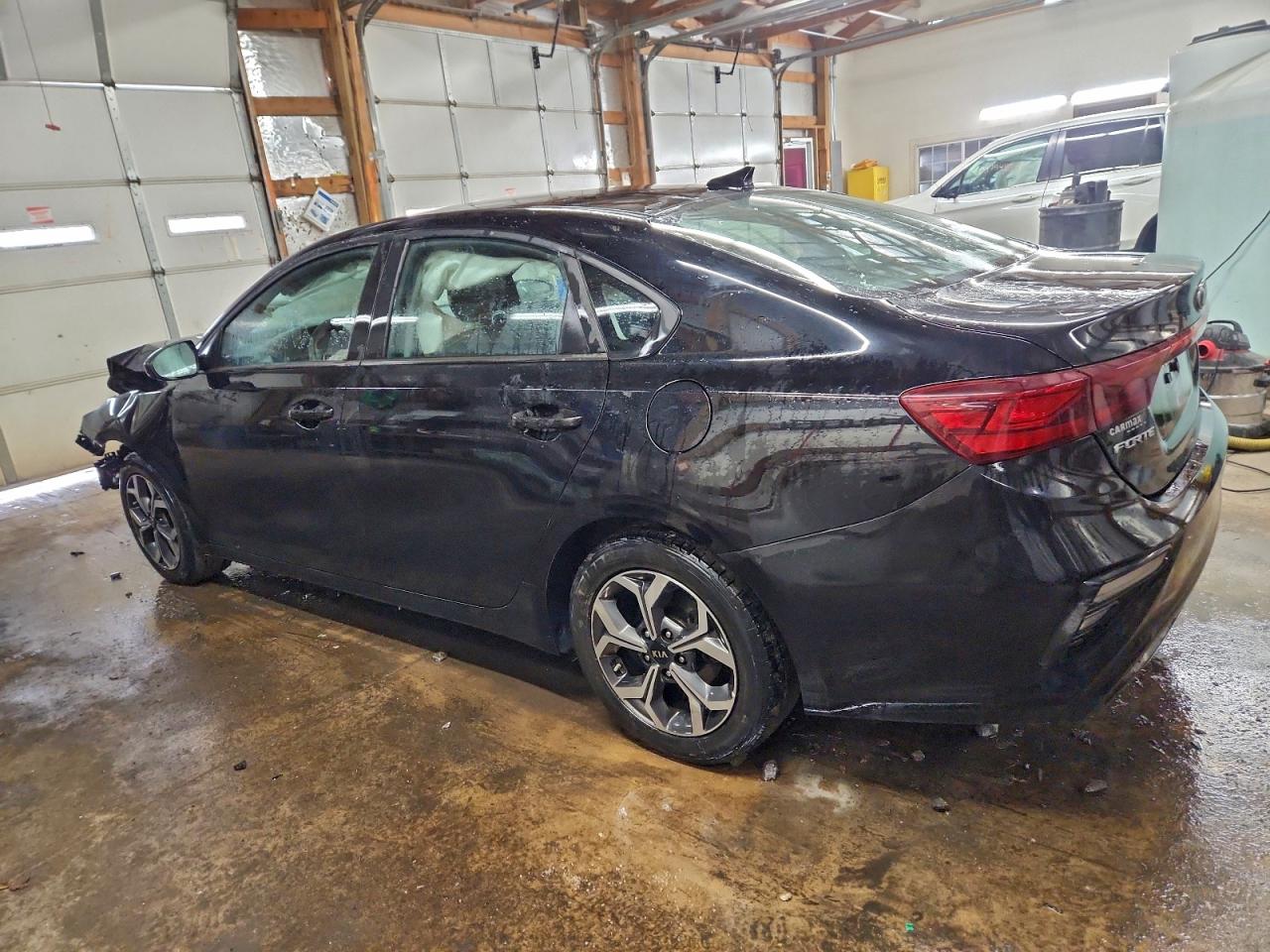 2020 KIA FORTE FE photo 2