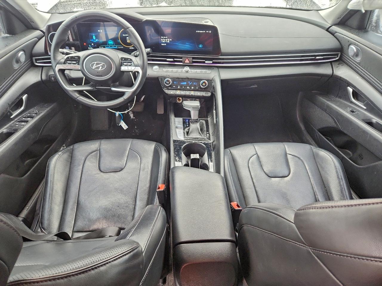 2023 HYUNDAI ELANTRA SEL photo 22