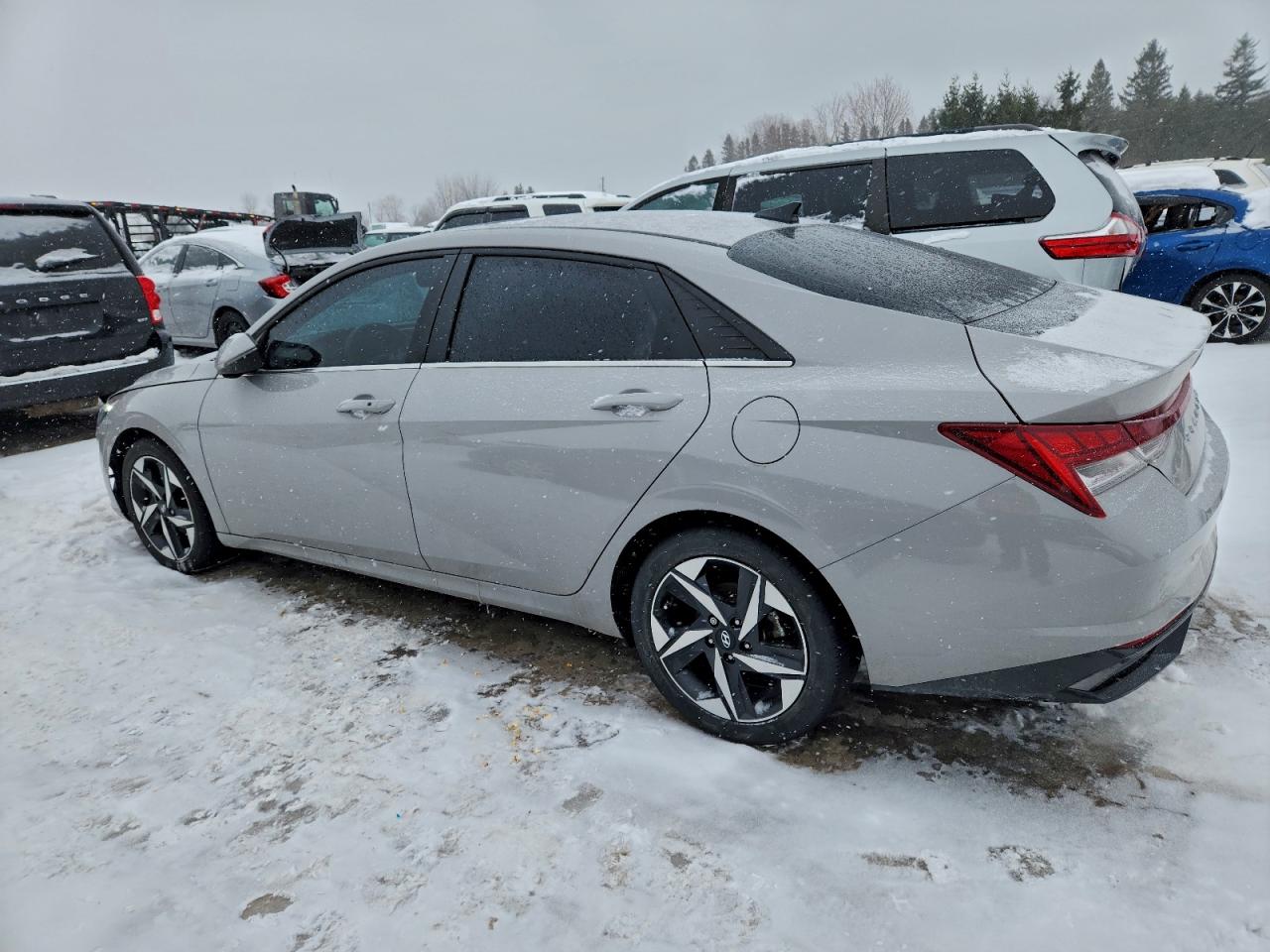 2023 HYUNDAI ELANTRA SEL photo 4