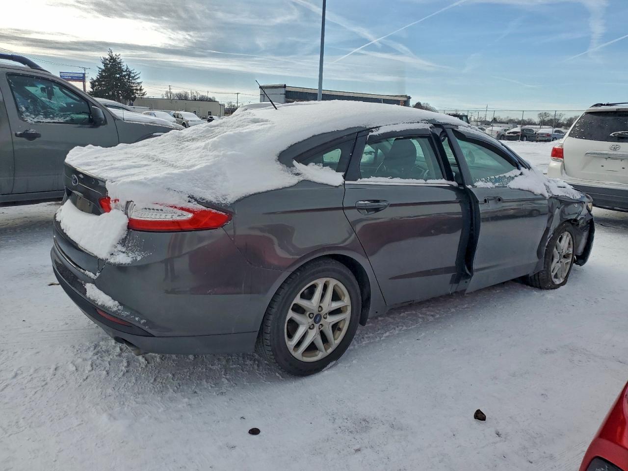 2016 FORD FUSION SE photo 5