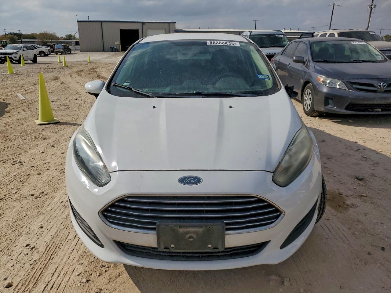 2018 FORD FIESTA SE photo 5