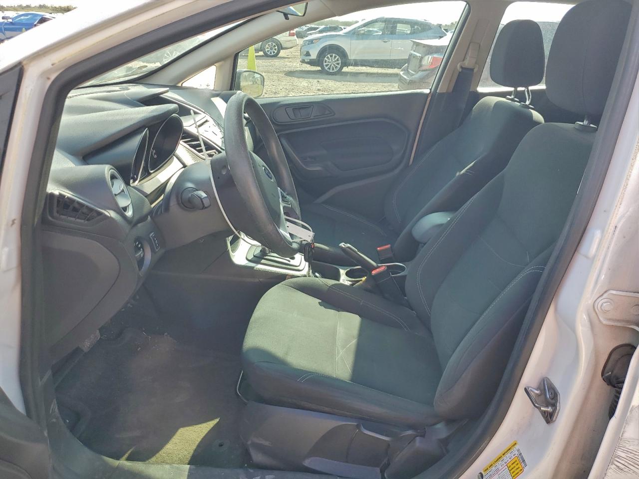 2018 FORD FIESTA SE photo 7
