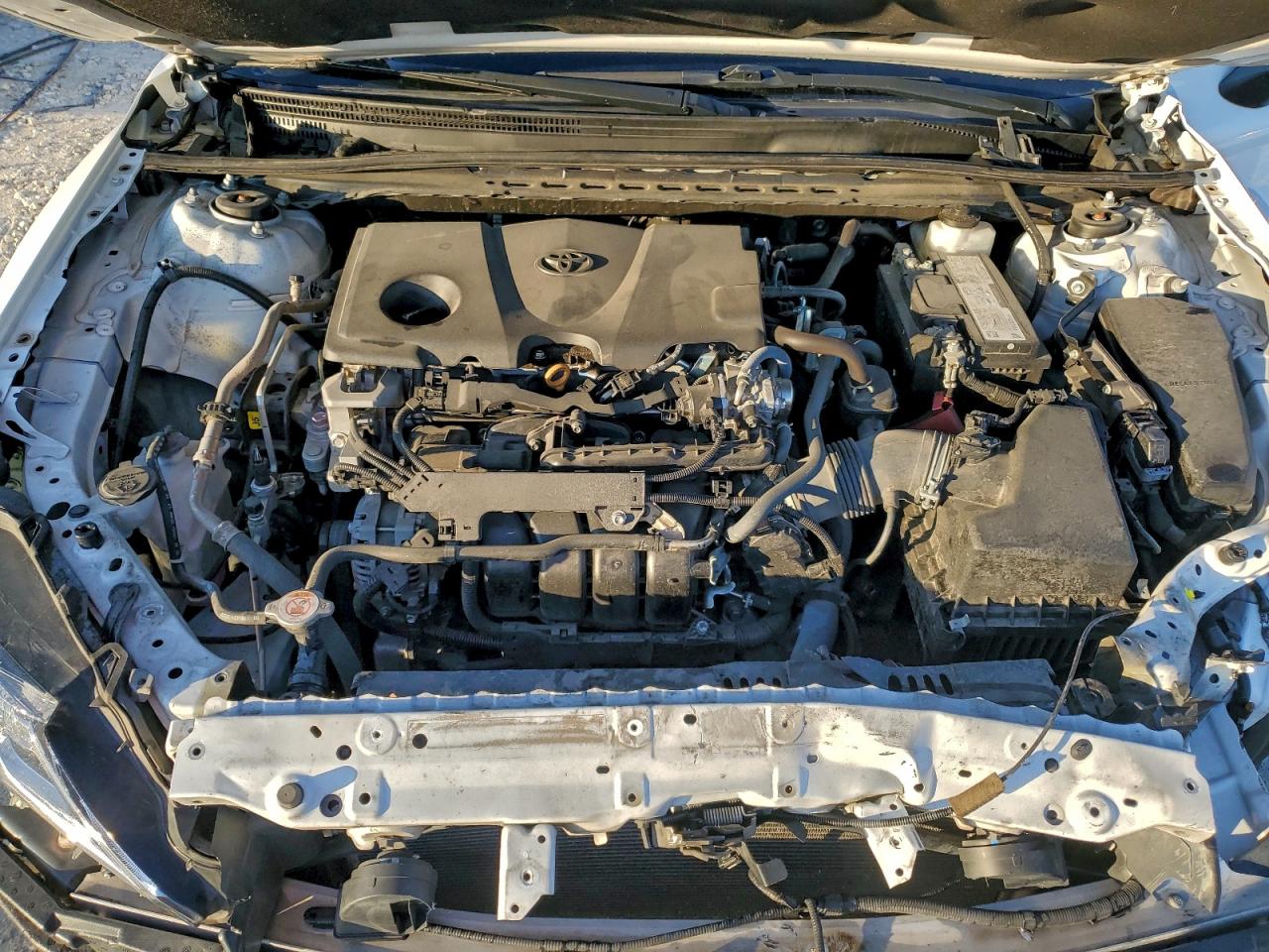 2022 TOYOTA CAMRY LE photo 31