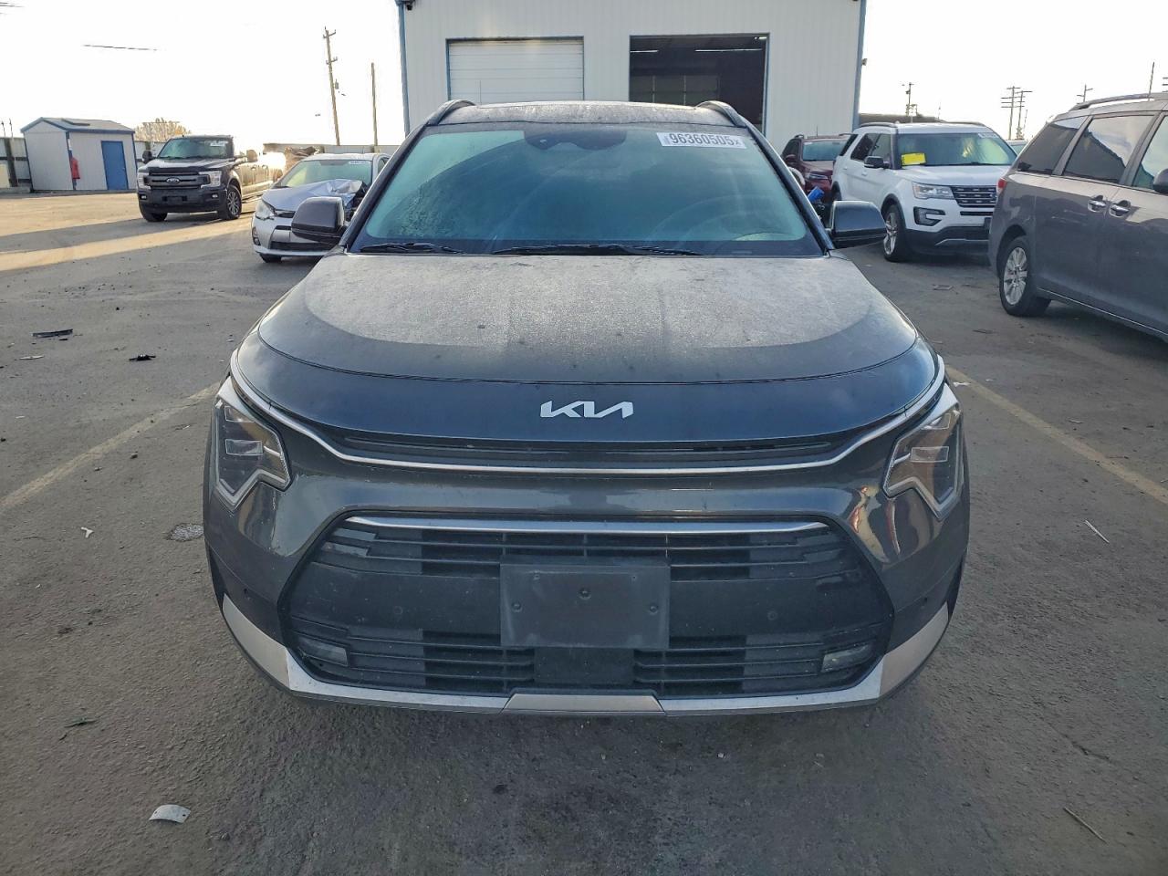 2023 KIA NIRO SX photo 13