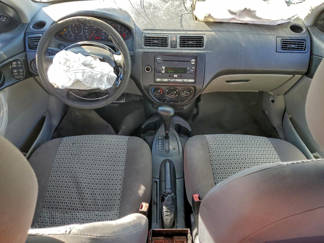 2007 FORD FOCUS ZX4 photo 15