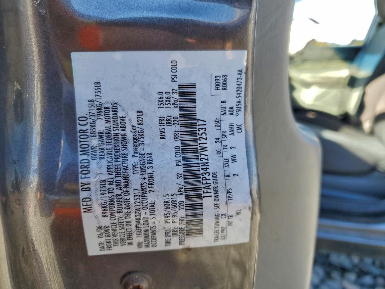 2007 FORD FOCUS ZX4 photo 25