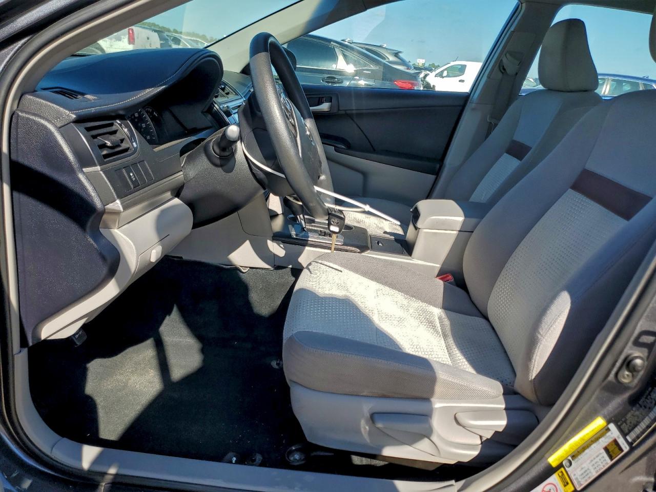 2012 TOYOTA CAMRY BASE photo 7