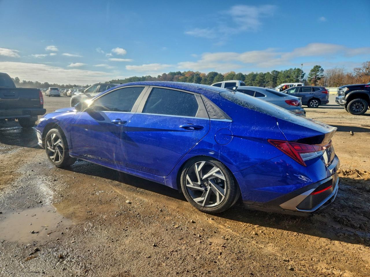 2024 HYUNDAI ELANTRA SEL photo 2