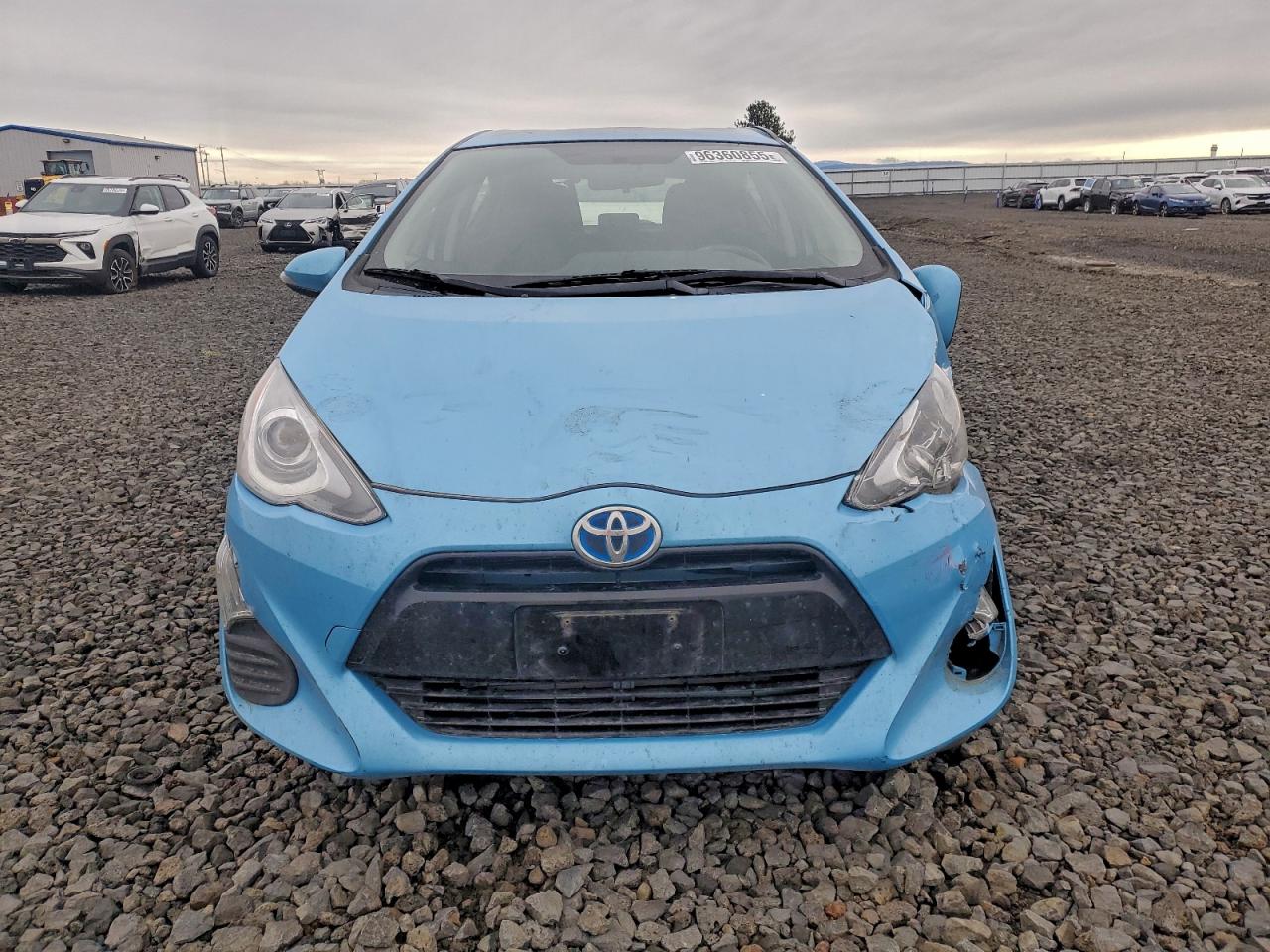 2016 TOYOTA PRIUS C photo 5
