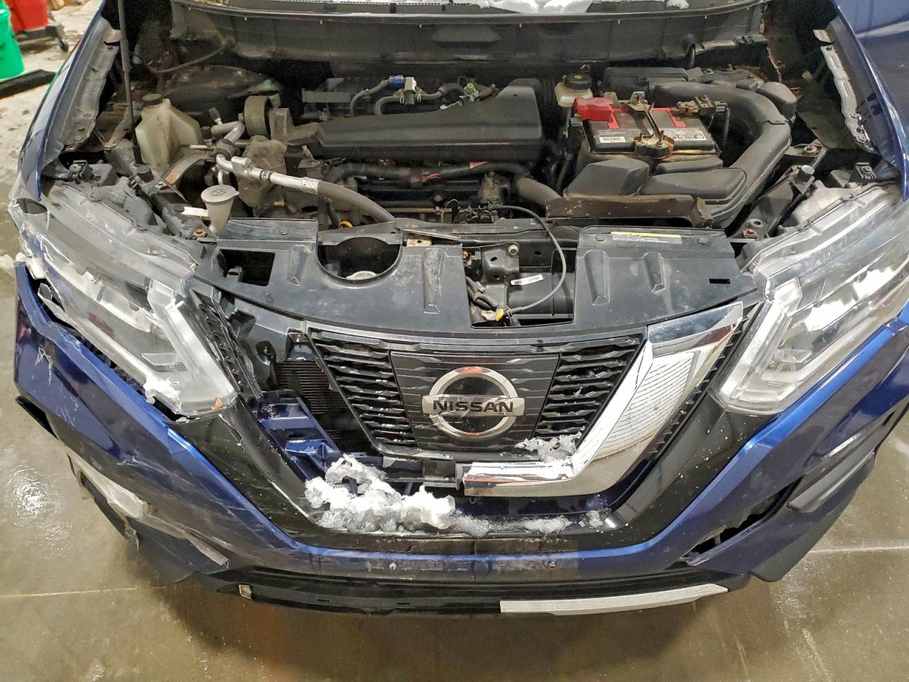 2017 NISSAN ROGUE SV photo 11