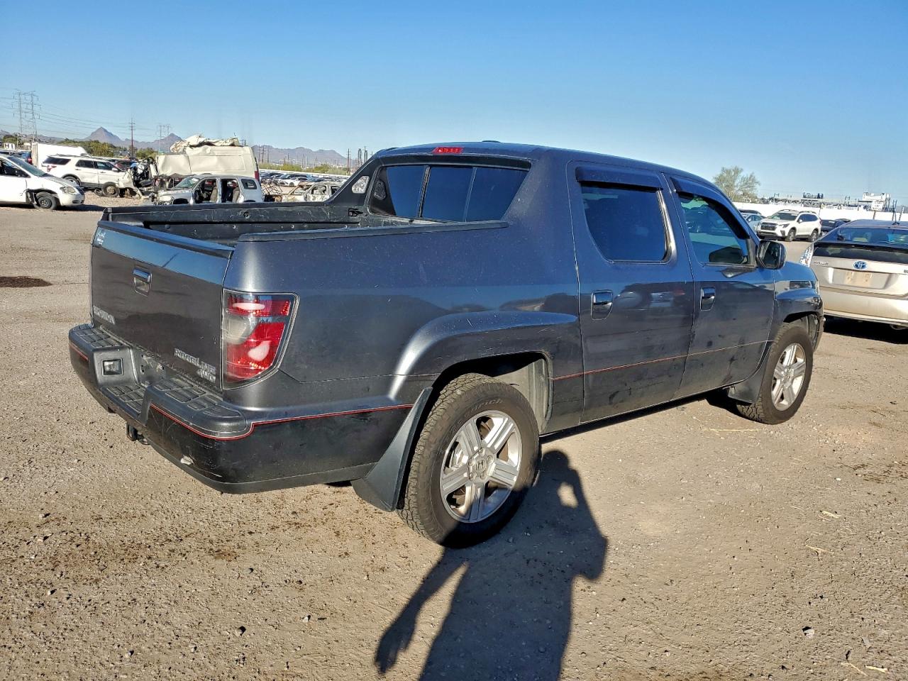 2012 HONDA RIDGELINE RTL photo 3
